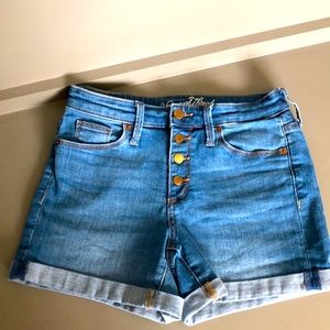 NWOT DENIM SHORTS